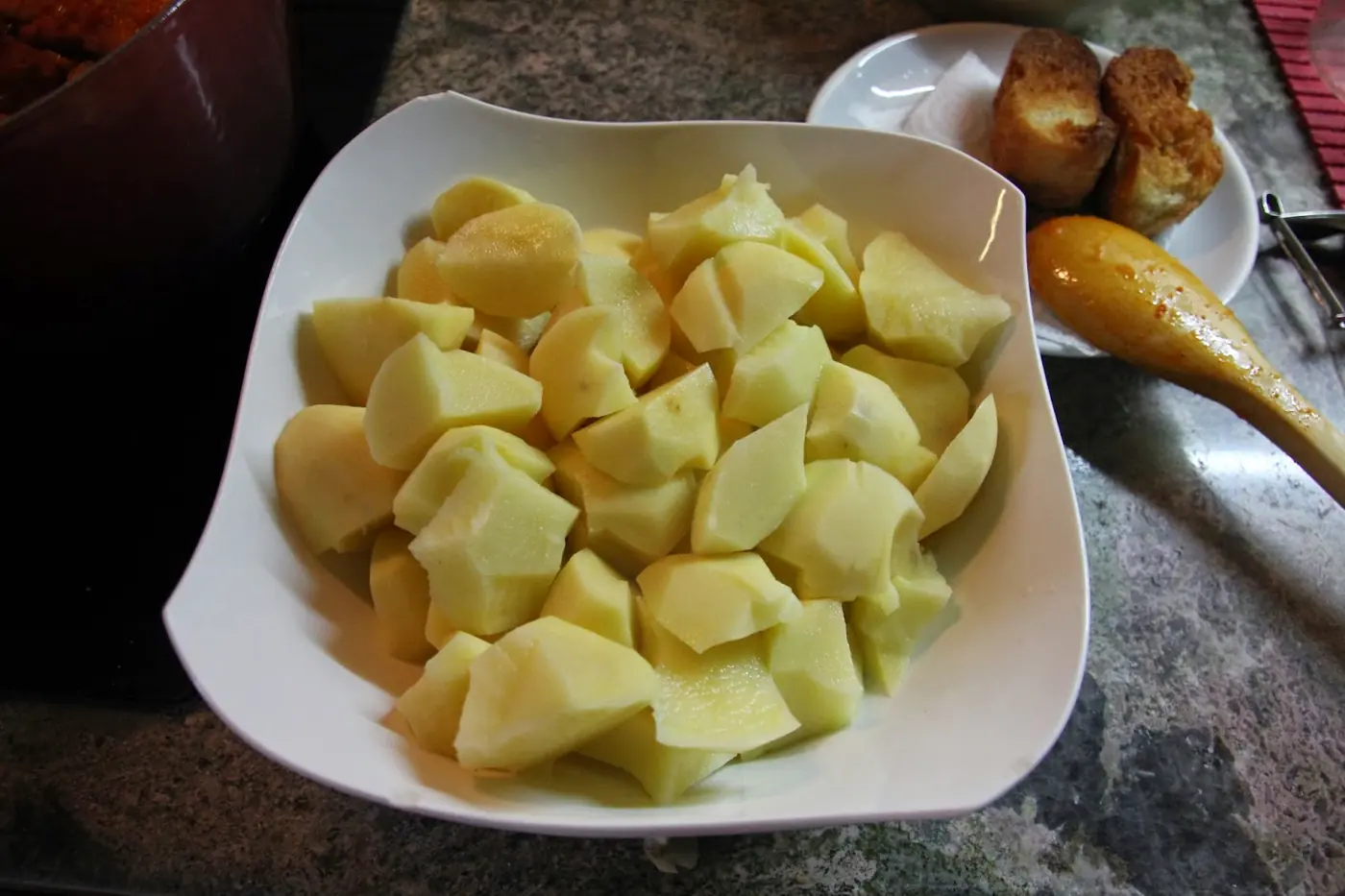 Costillas con patatas: foto del paso a paso