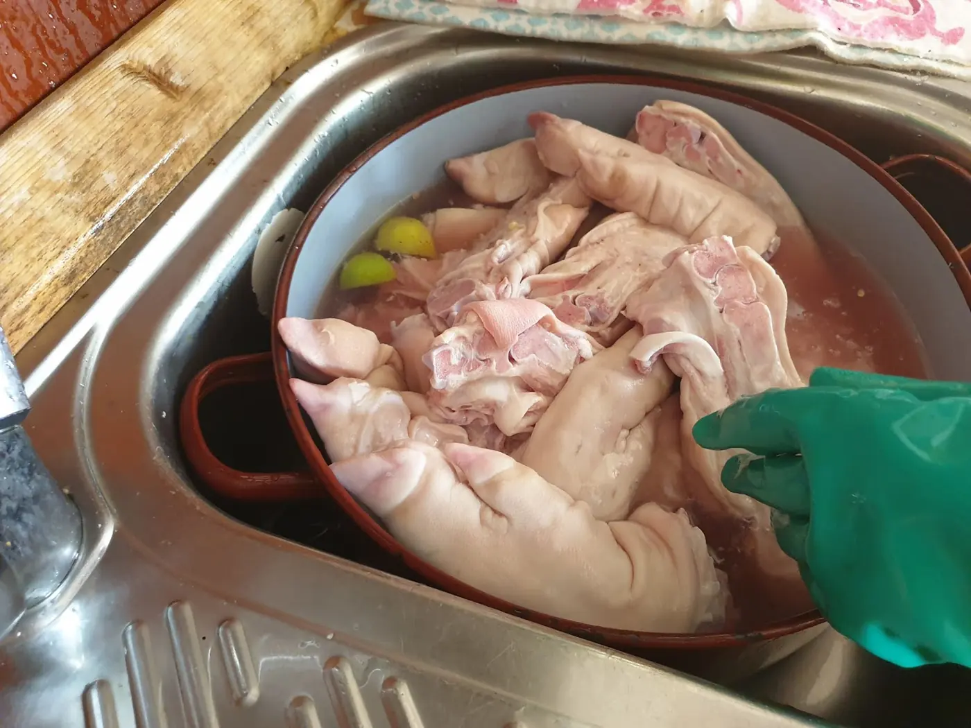 Manitas de cerdo: foto del paso a paso