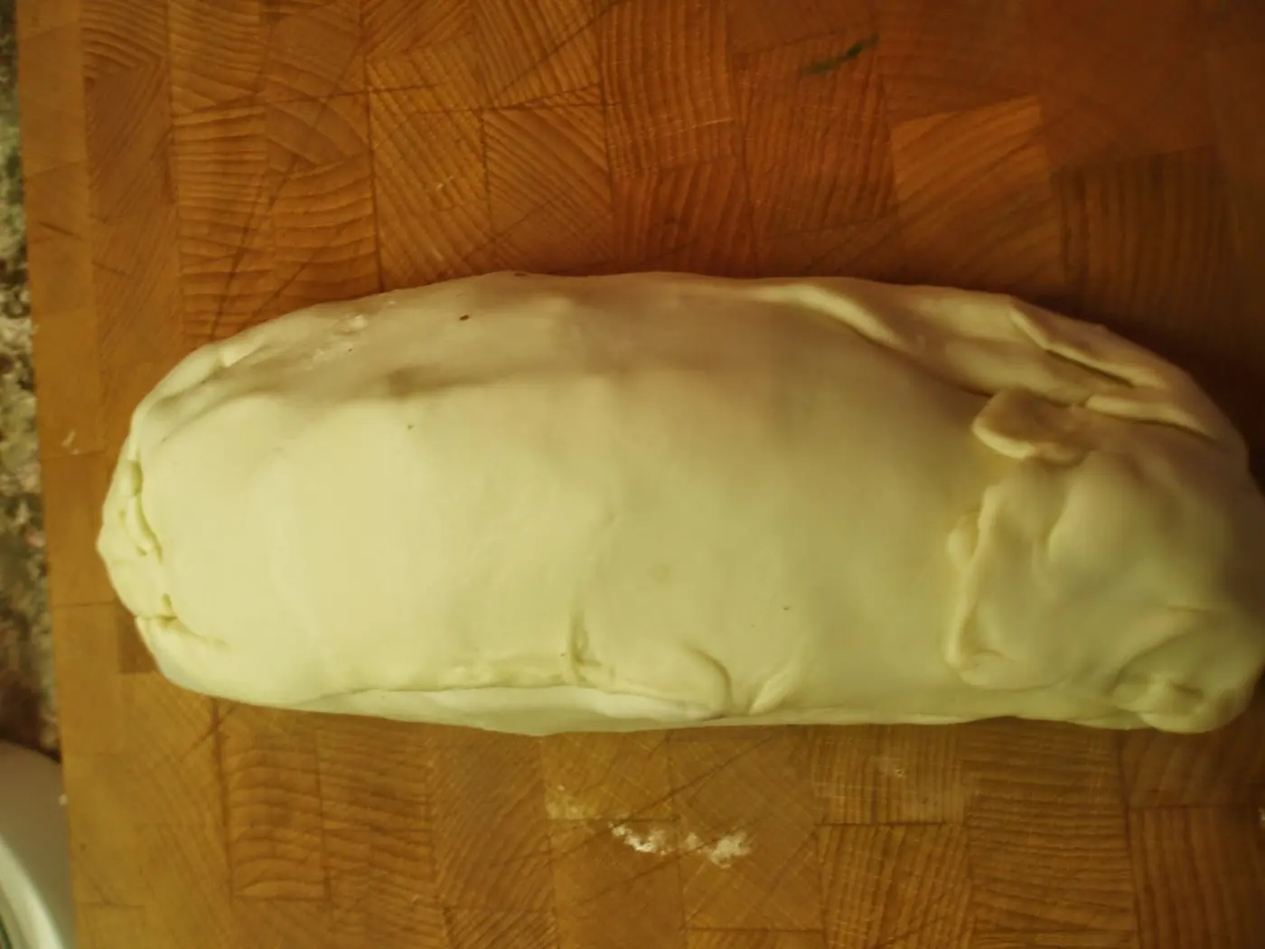 Hojaldre con solomillo de cerdo, jamón y queso: foto del paso a paso